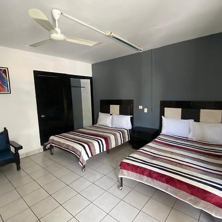 Hotel Puerto Vallarta 萨波潘 外观 照片