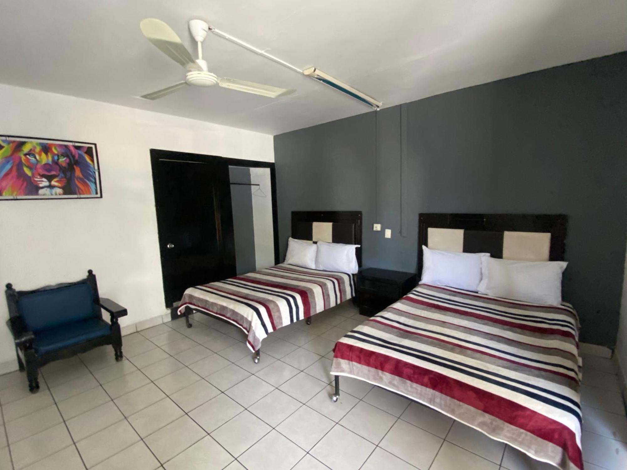 Hotel Puerto Vallarta 萨波潘 外观 照片