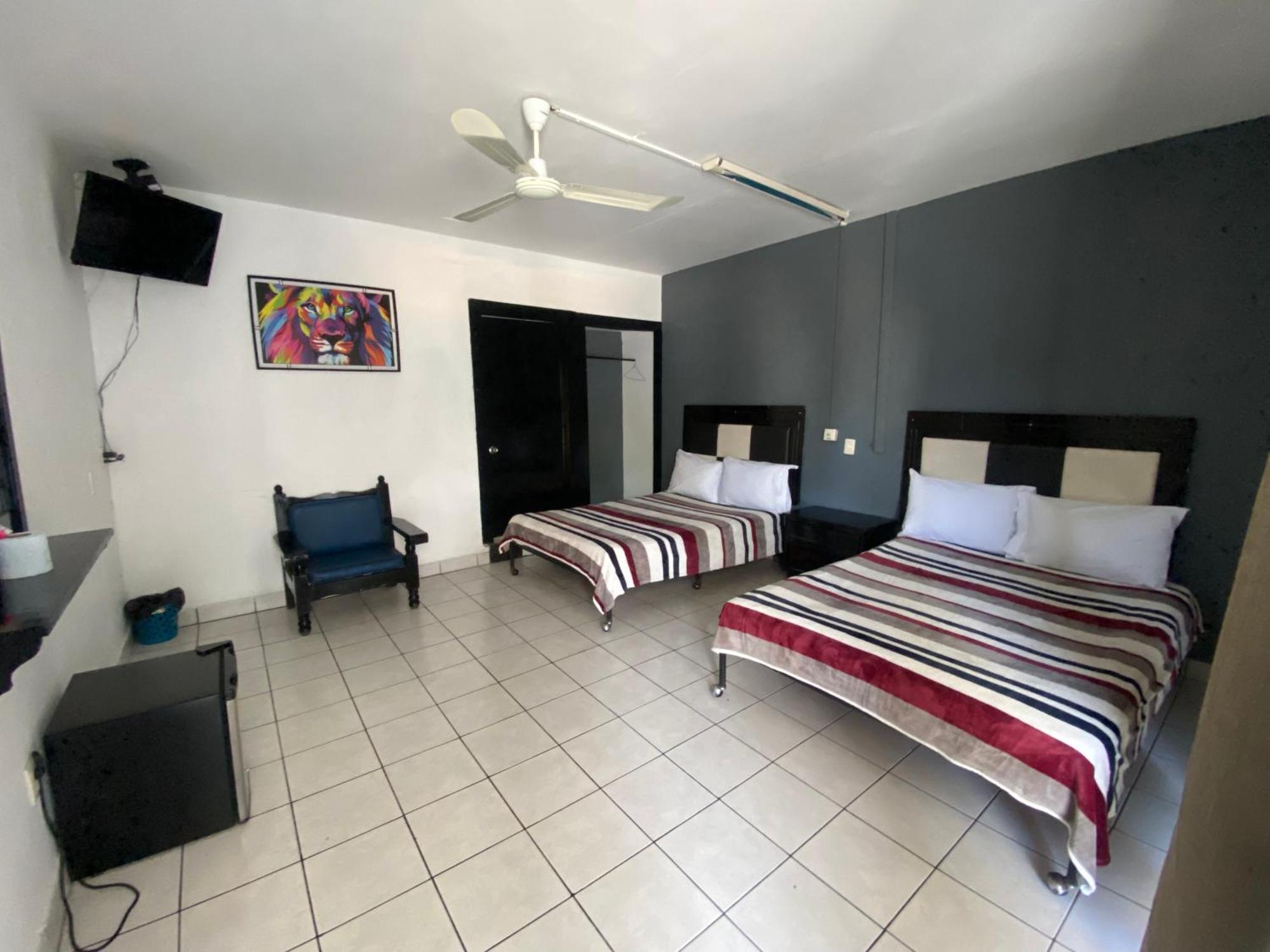 Hotel Puerto Vallarta 萨波潘 外观 照片