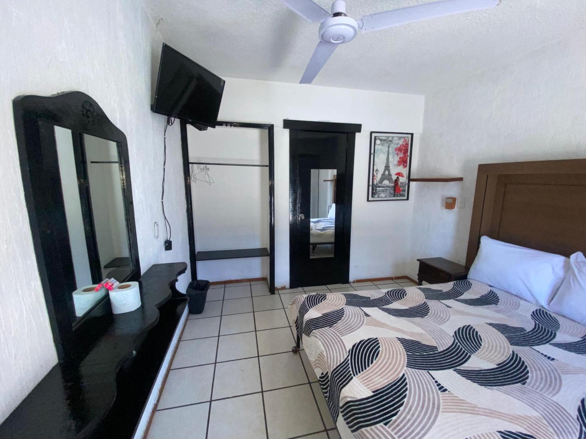 Hotel Puerto Vallarta 萨波潘 外观 照片